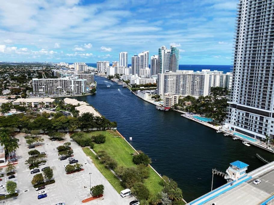 Miami Beach 1B/1B Incredible View Apartment With Kitchen ハランデール・ビーチ エクステリア 写真